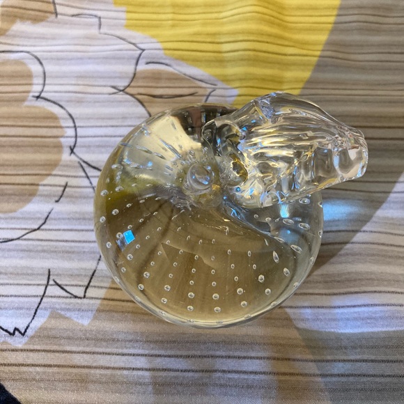 Apple Paperweight Controlled Bubble Art Glass with Leaf and Stem, Murano Style - Picture 2 of 5